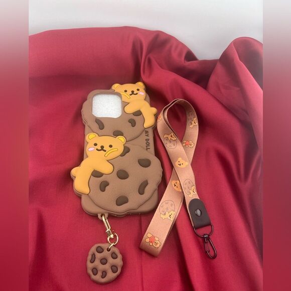 Adorable Teddy Bear & Cookie Case for iPhone 16 Pro Max - Picture 4 of 7